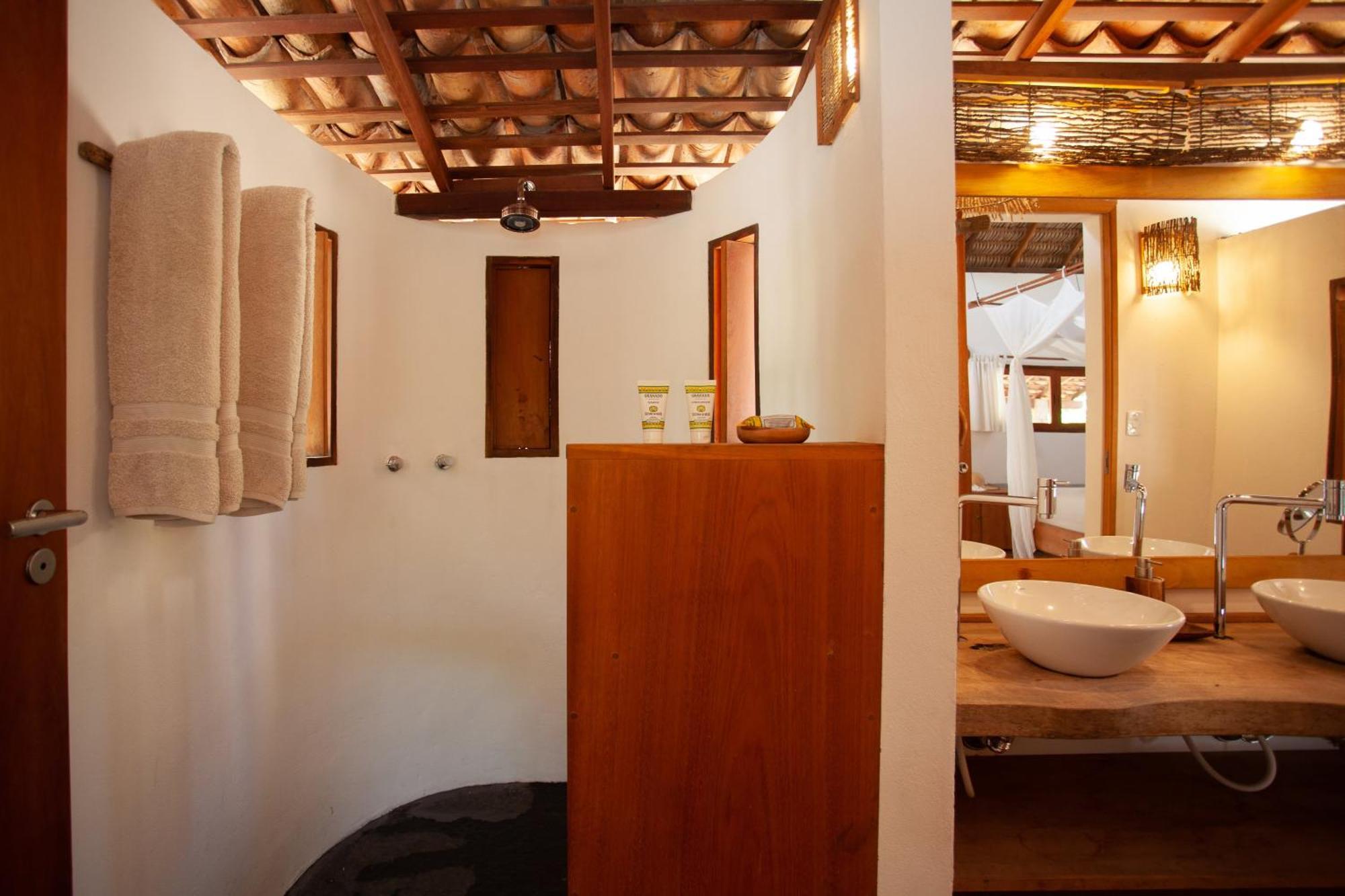 La Ferme De Georges Guest House Атинс Екстериор снимка